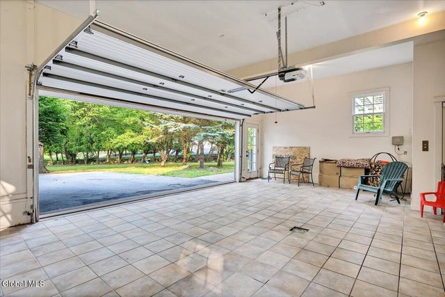 12 Hickory Hollow Road, Queensbury, NY 12804