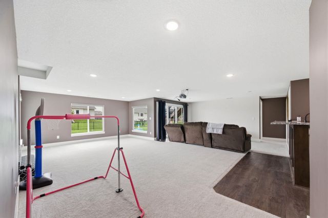 226 S Wellcrest, Goddard, KS 67052