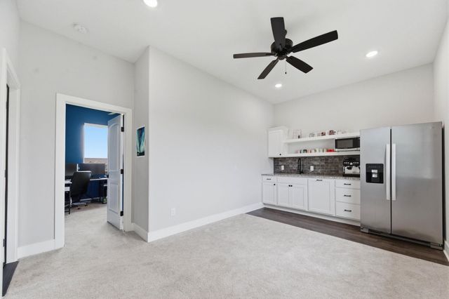 226 S Wellcrest, Goddard, KS 67052