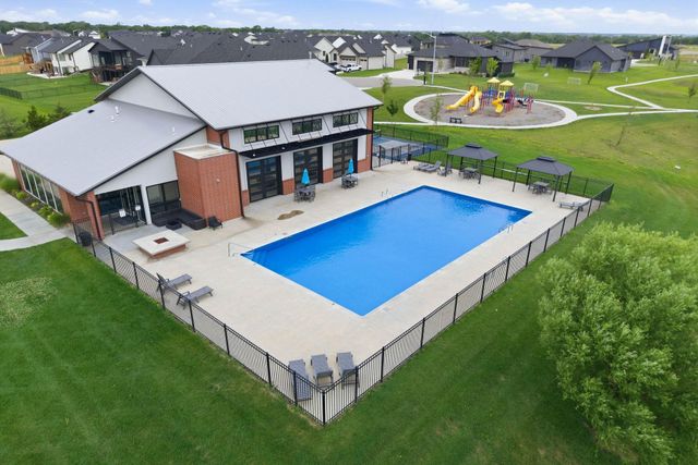 226 S Wellcrest, Goddard, KS 67052