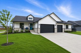 226 S Wellcrest, Goddard, KS 67052