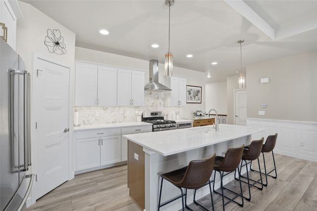 762 Clover Hill Drive, North Liberty, IA 52317