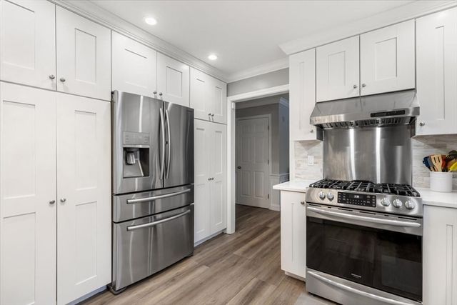 62 Hawkins Ln, Marlborough, MA 01752