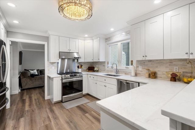 62 Hawkins Ln, Marlborough, MA 01752