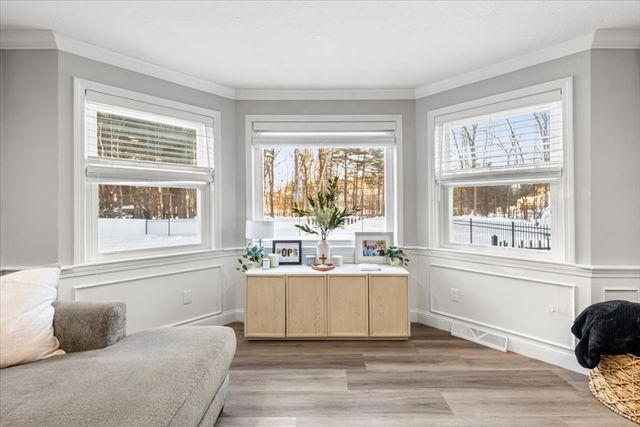 62 Hawkins Ln, Marlborough, MA 01752