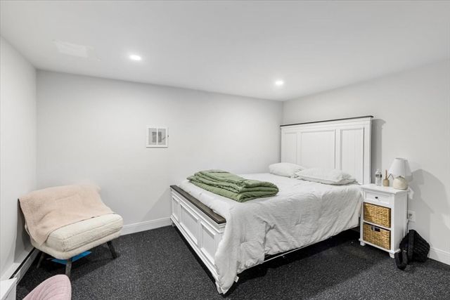 62 Hawkins Ln, Marlborough, MA 01752