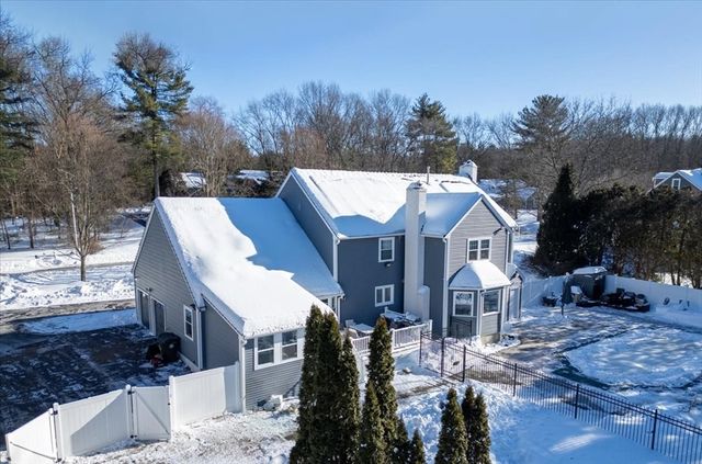 62 Hawkins Ln, Marlborough, MA 01752