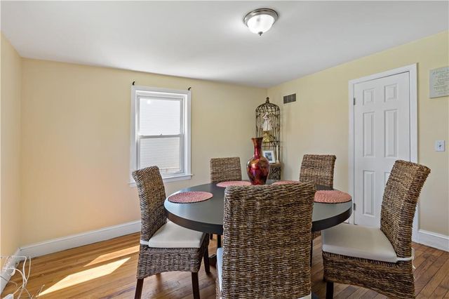 5 St Theresa Avenue, Bristol, RI 02809