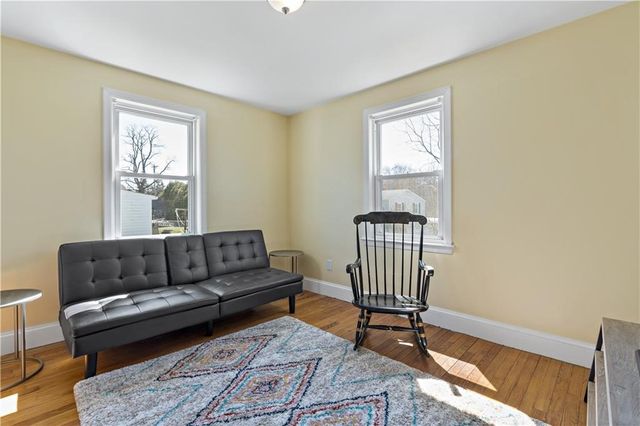 5 St Theresa Avenue, Bristol, RI 02809