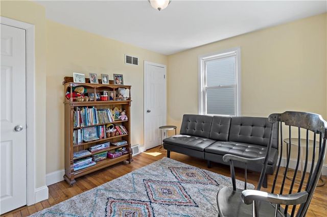 5 St Theresa Avenue, Bristol, RI 02809