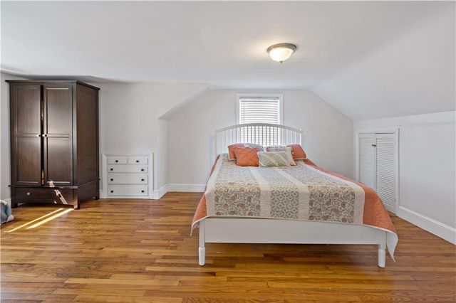 5 St Theresa Avenue, Bristol, RI 02809