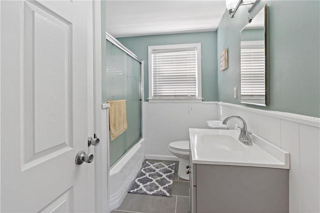 5 St Theresa Avenue, Bristol, RI 02809