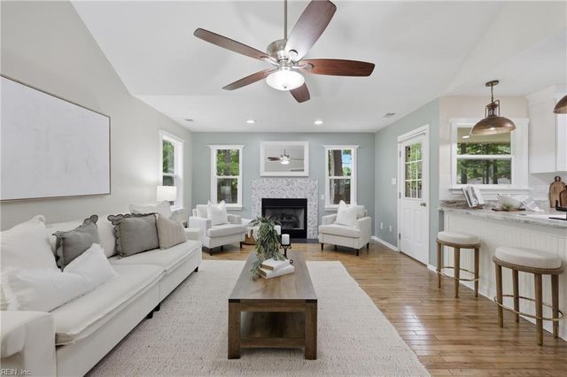 3288 Edinburgh DR, Virginia Beach, VA 23452