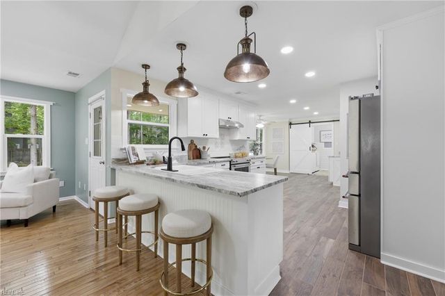 3288 Edinburgh DR, Virginia Beach, VA 23452