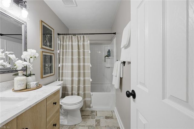 3288 Edinburgh DR, Virginia Beach, VA 23452