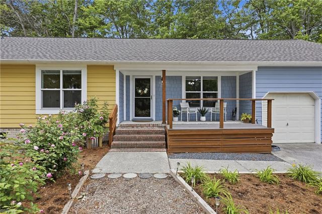 3288 Edinburgh DR, Virginia Beach, VA 23452