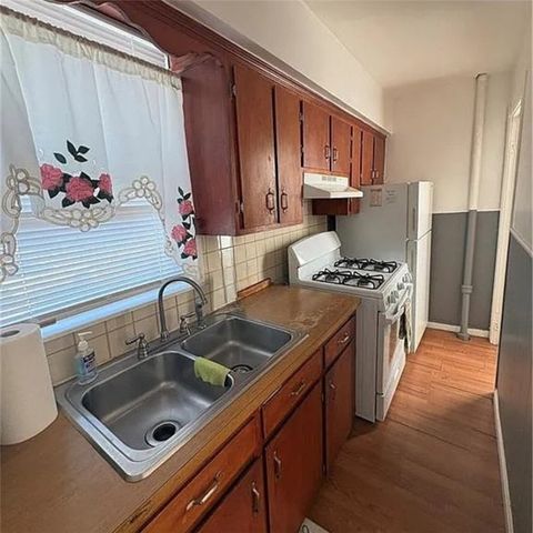 46 Humboldt Avenue, Pawtucket, RI 02860