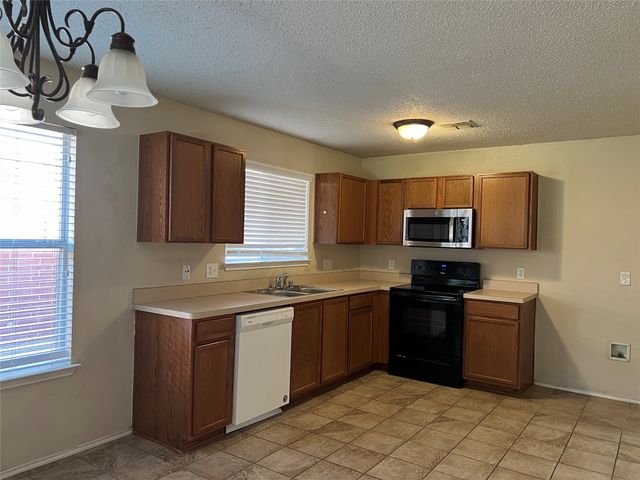 1547 Thornhill Lane, Little Elm, TX 75068