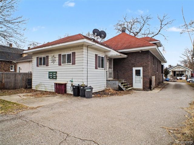 2338 N Bond Street, Saginaw, MI 48602