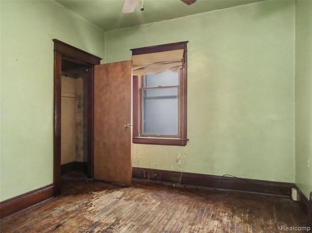 2338 N Bond Street, Saginaw, MI 48602