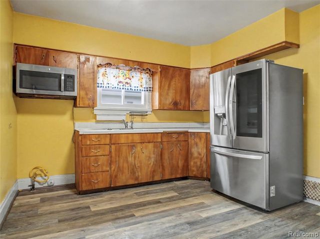 2338 N Bond Street, Saginaw, MI 48602