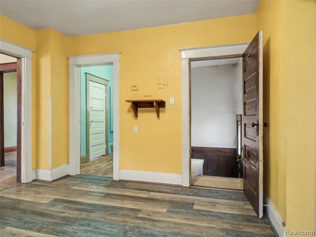 2338 N Bond Street, Saginaw, MI 48602