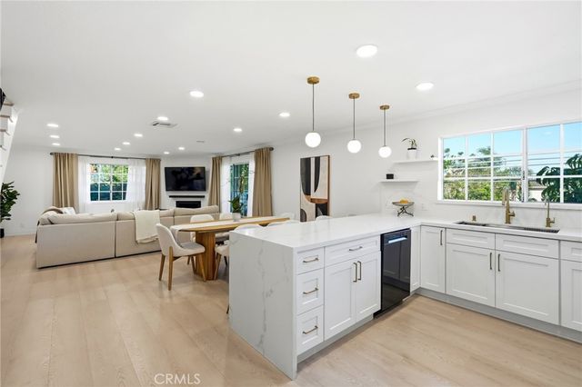333 W Alameda 201, Burbank, CA 91506