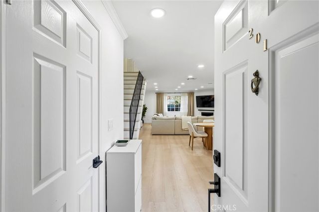 333 W Alameda 201, Burbank, CA 91506