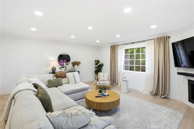 333 W Alameda 201, Burbank, CA 91506