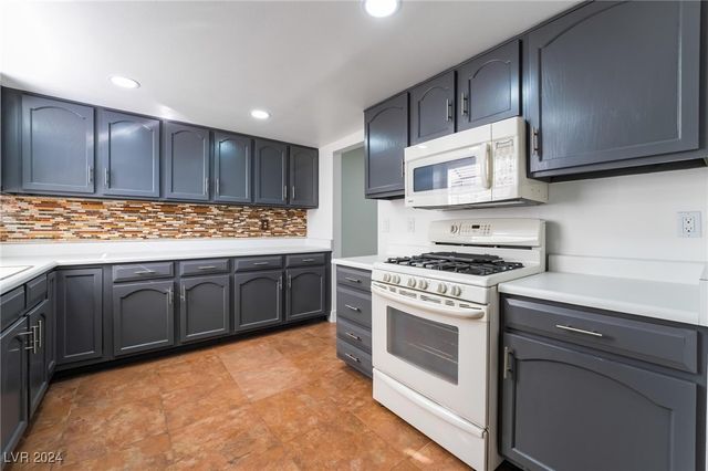 4810 Palacio Court, Las Vegas, NV 89122