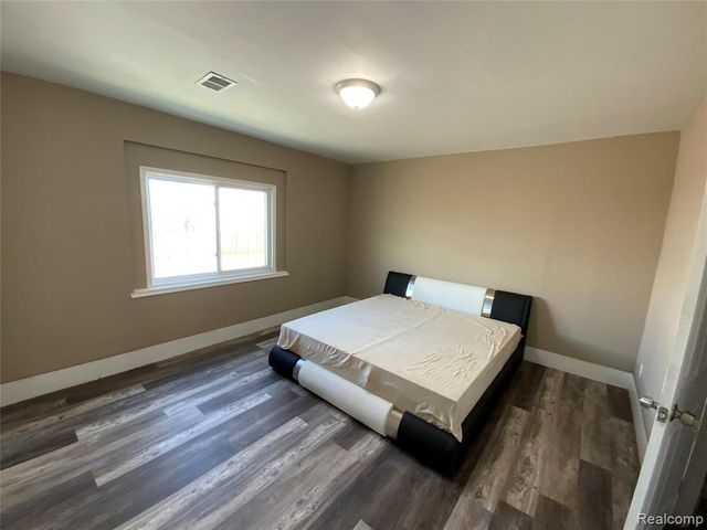 6185 Livernois Avenue, Detroit, MI 48210