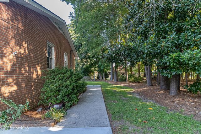 1970 Hullwood Drive, Kinston, NC 28504