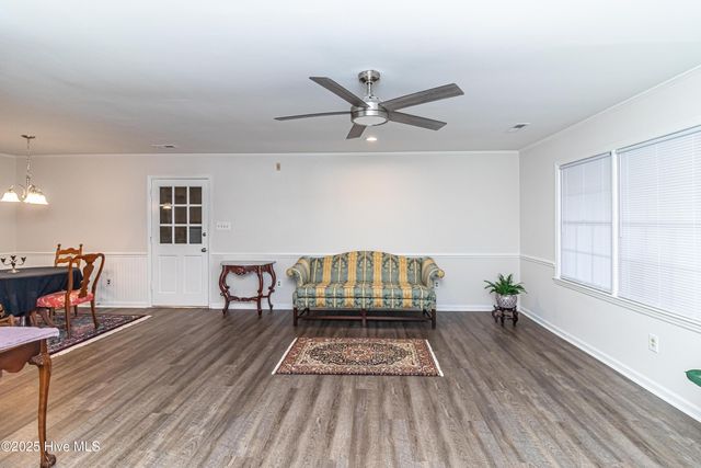 1970 Hullwood Drive, Kinston, NC 28504