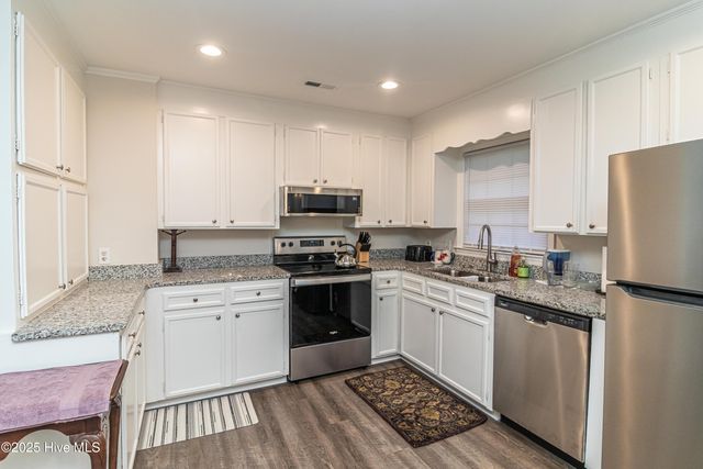 1970 Hullwood Drive, Kinston, NC 28504