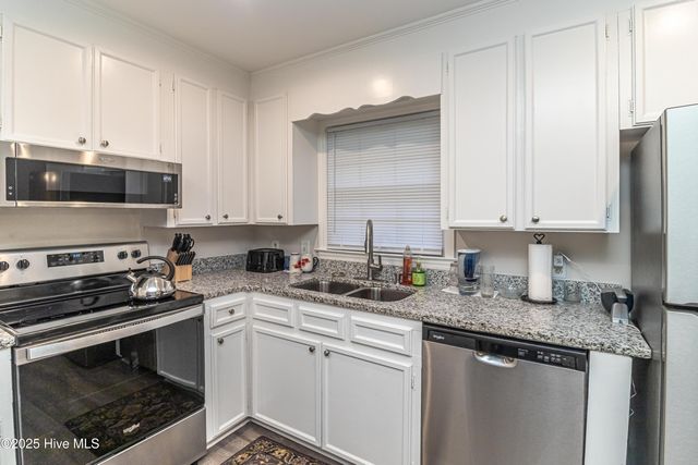 1970 Hullwood Drive, Kinston, NC 28504