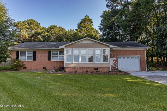 1970 Hullwood Drive, Kinston, NC 28504