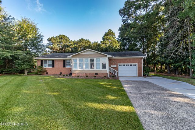 1970 Hullwood Drive, Kinston, NC 28504