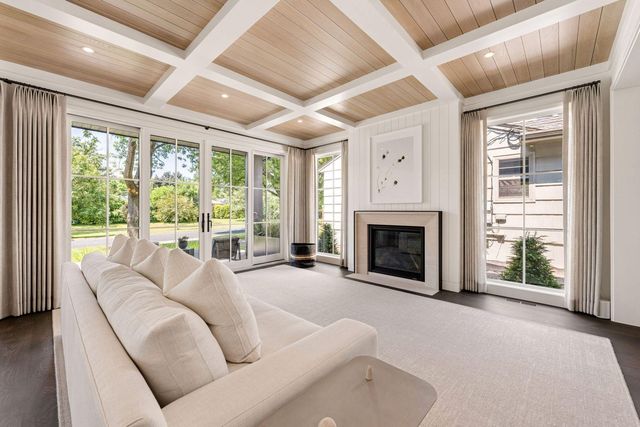 5945 Saint Johns Avenue, Edina, MN 55424