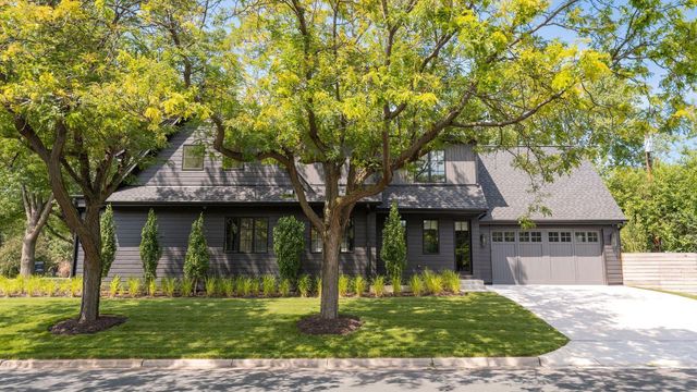 5945 Saint Johns Avenue, Edina, MN 55424
