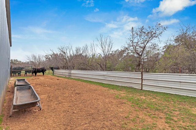 117 County Road 407, Spicewood, TX 78669
