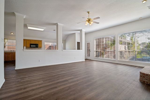 7309 Meadowwood Drive, Rowlett, TX 75089