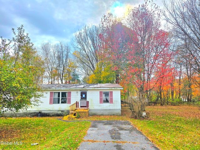 3 White Birch Lane, Cambridge, NY 12816