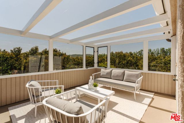 280 Cummings Road, Santa Paula, CA 93060