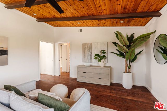 280 Cummings Road, Santa Paula, CA 93060