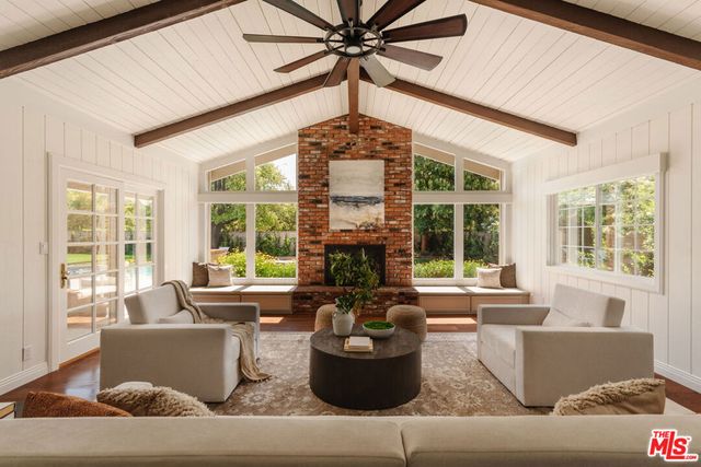 280 Cummings Road, Santa Paula, CA 93060