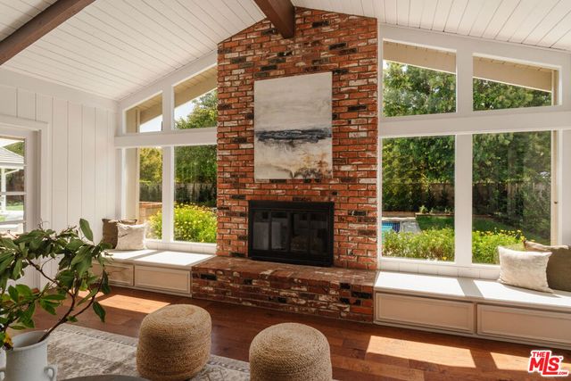 280 Cummings Road, Santa Paula, CA 93060