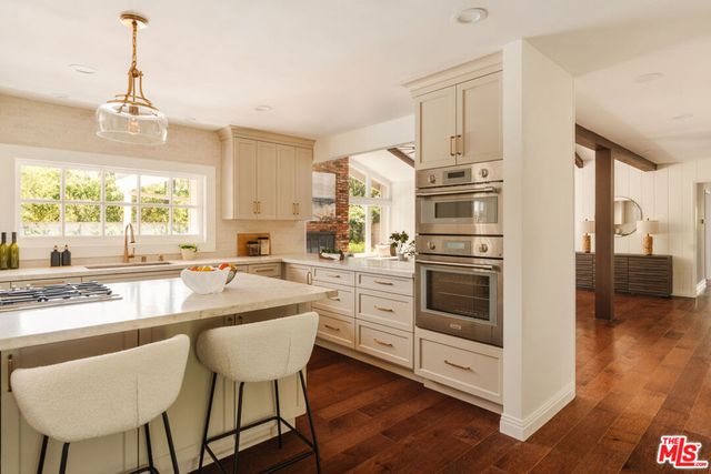 280 Cummings Road, Santa Paula, CA 93060