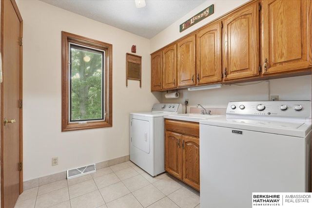 1711 Jennings Avenue, Council Bluffs, IA 51503