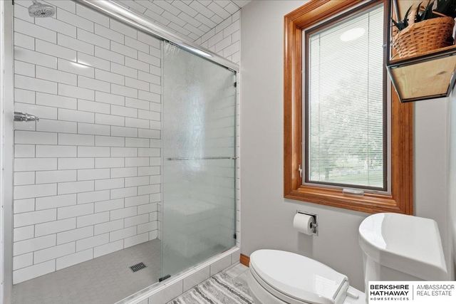 1711 Jennings Avenue, Council Bluffs, IA 51503