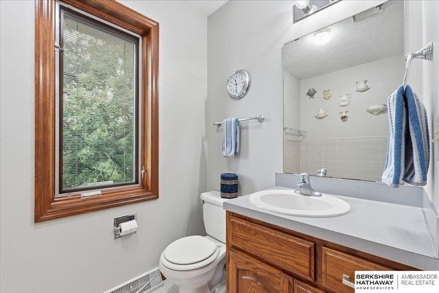 1711 Jennings Avenue, Council Bluffs, IA 51503